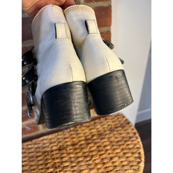 Steve Madden Western Buckle Billy Booties White Leather - Picture 7 of 14